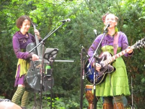 Redmond, WA: Music Under the Trees 2016 @ Pinecoon's Leafy Stage | Redmond | Washington | United States